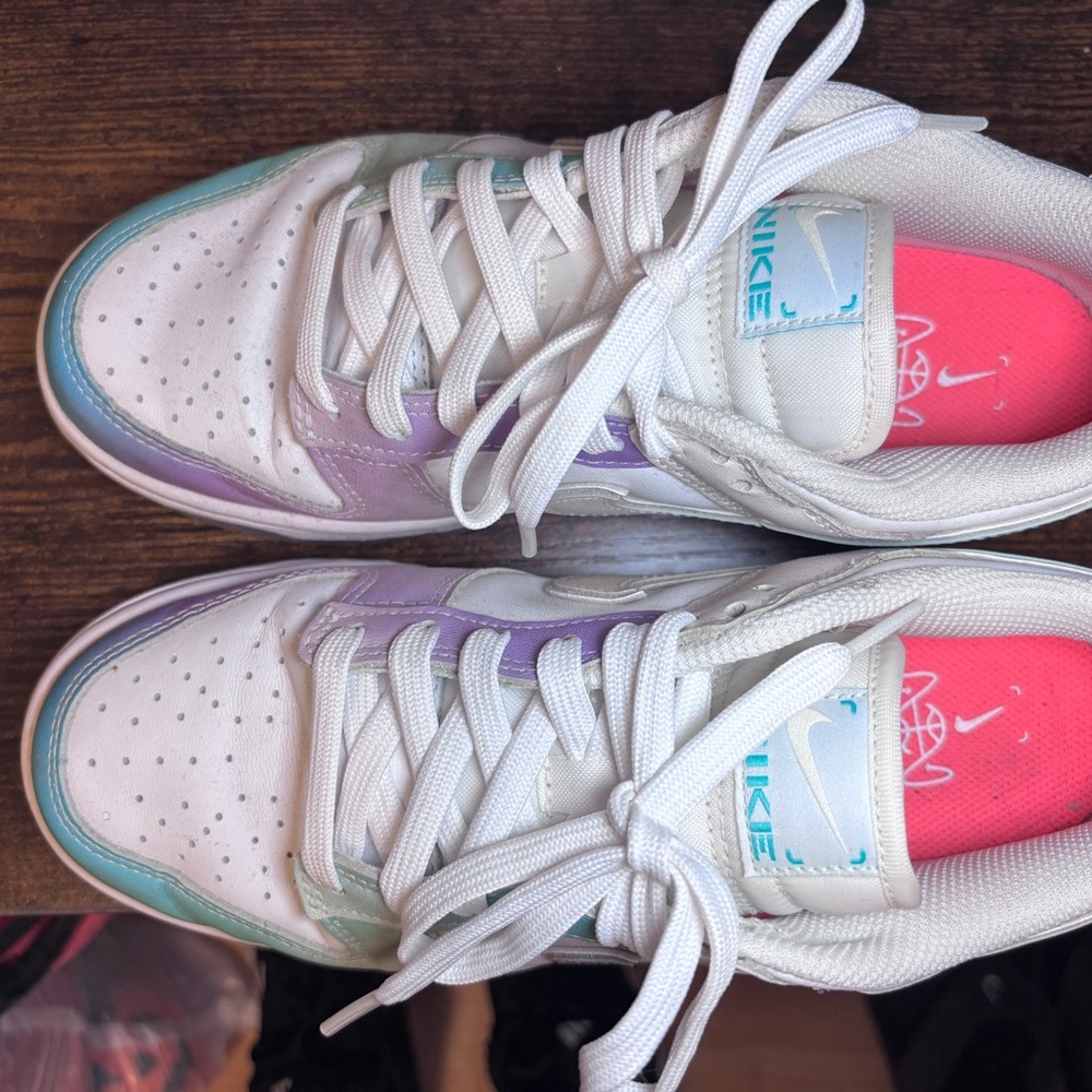 Nike ‘Unlock Your Space’ Dunk Low - Picture 3 of 4